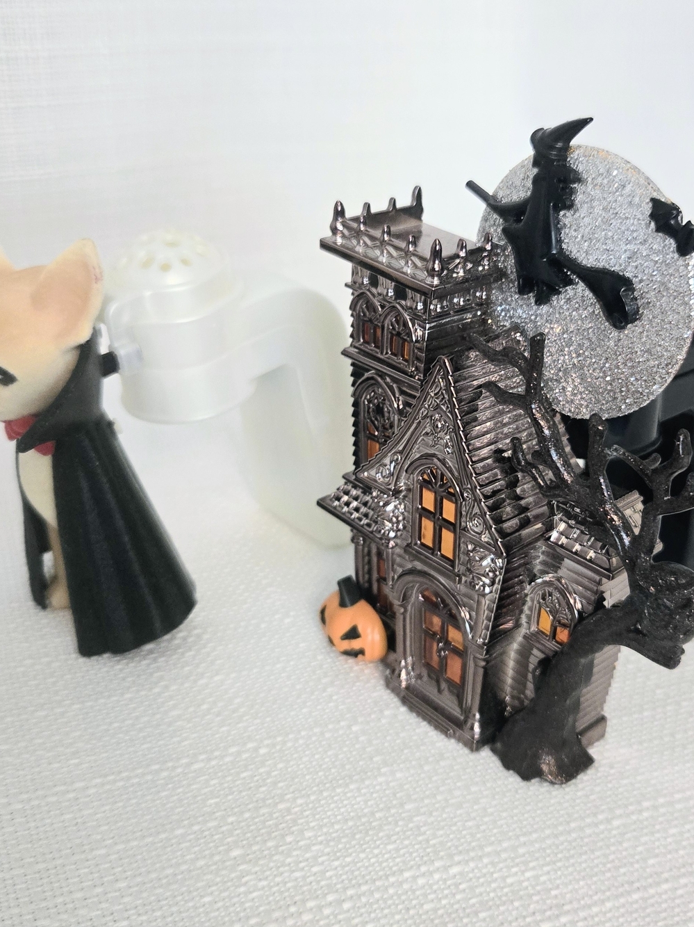 Halloween Haunted House & Vampire Bat Wallflower Light Up Aroma Plug In Nightlig